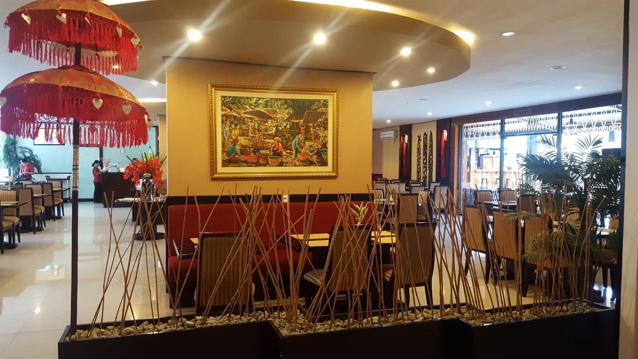 Grand Tembaga Hotel Timika Kültér fotó