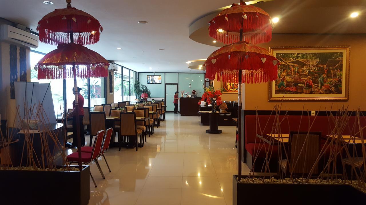 Grand Tembaga Hotel Timika Kültér fotó